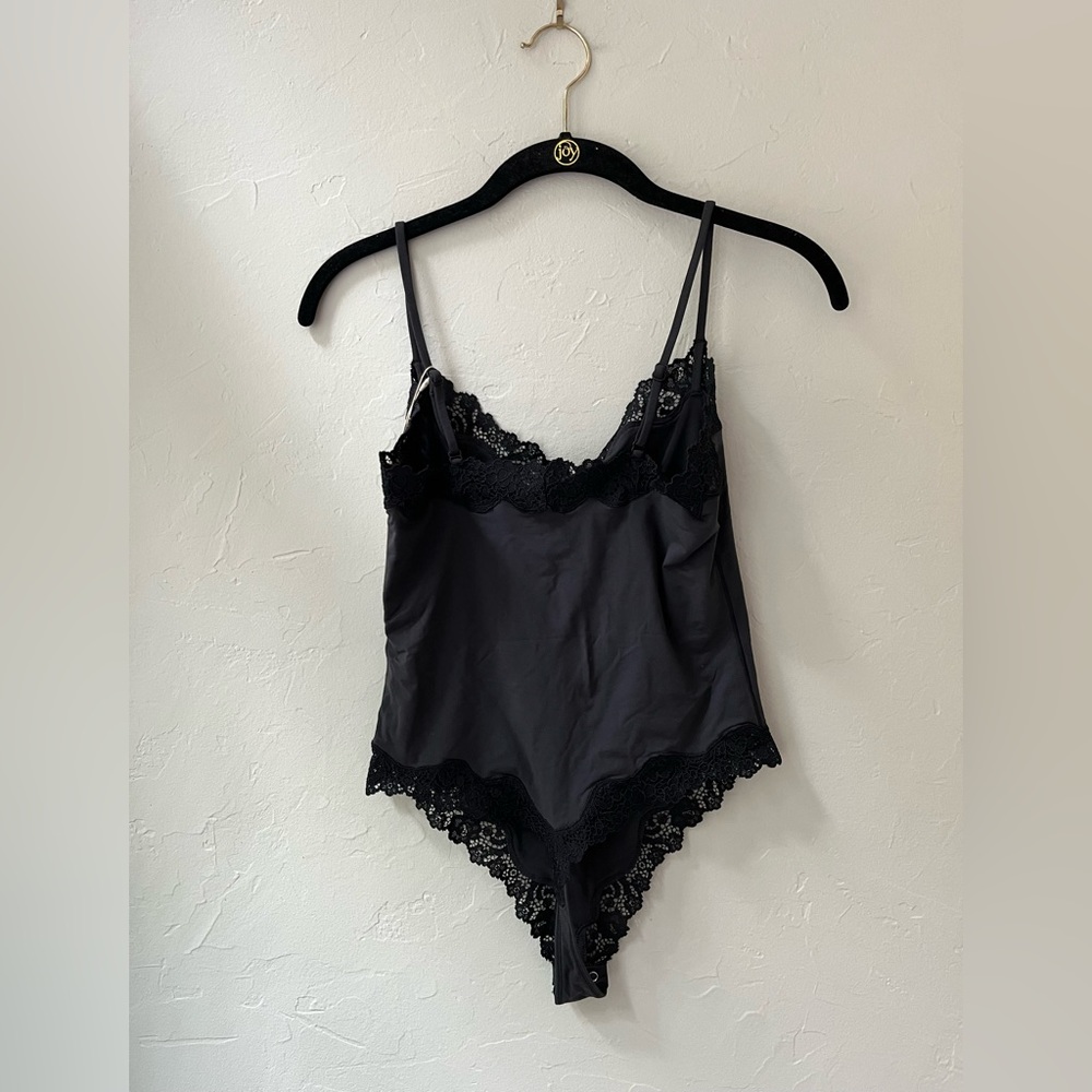 🖤SKIMS FITS EVERYBODY LACE CAMI BODYSUIT IN ONYX XXS M XL - Picture 2 of 6